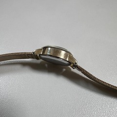 LEPSIM 腕時計　ゴールド　メッシュバンドの画像