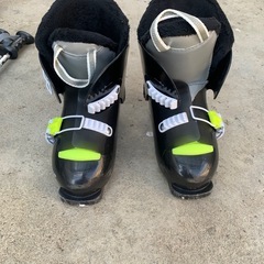 ジュニア用スキー一式の画像