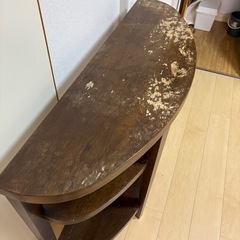 アンティーク飾り棚の画像