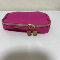 未使用品FURLA（フルラ）アクセサリーケース
の画像
