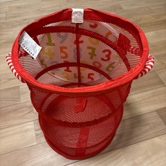 オモチャ収納ケースの画像