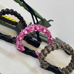 パラコード　ブレスレット　アクセサリー　キーホルダー　新品の画像