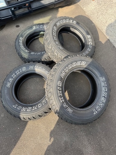 車のパーツ MAXXIS MUDDER BUCKSHOT