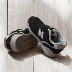 New Balance 996 キッズ 14cm ブラックの画像