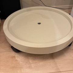 【未使用】丸型の植木鉢（直径44cm・高さ51cm）の画像