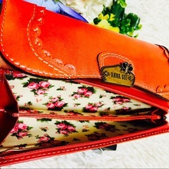 未使用✨牛革✨ANNA SUI✨アナスイ✨財布✨レザーウォレット✨ゴールド金具✨の画像