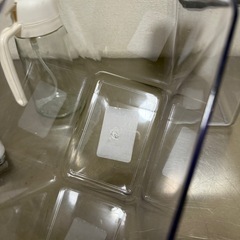 希少！真空食品保存容器 2個セット　ポップアップコンテナ　特大容量　1750mlの画像