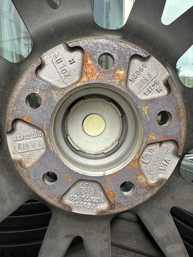 バリ山 横浜 BlueEarth-RV RV03 215/55R17 23年製 17×7j+53 PCD114.3 サマータイヤ　4本