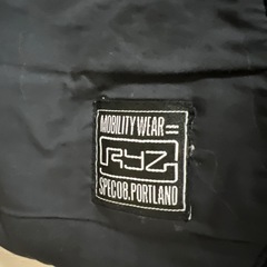 メンズパーカーの画像