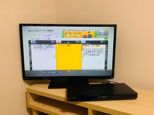 TOSHIBA REGZA 32型 + Panasonic　DIGA セット　2015年製