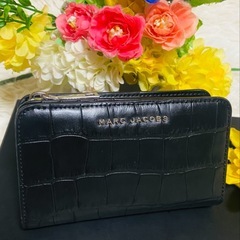 本革✨MARC JACOBS✨マークジェイコブス ✨クロコ✨二つ折り財布✨黒色の画像