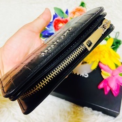本革✨MARC JACOBS✨マークジェイコブス ✨クロコ✨二つ折り財布✨黒色の画像
