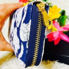 新品✨PAUL & JOE✨ポールアンドジョー✨財布✨ラウンドファスナー✨ネコ柄の画像