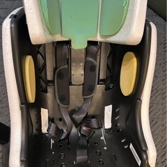 Aprica クルリラ i-Size ISOFIX対応 チャイルドシート（回転式・新生児〜4歳頃まで）の画像