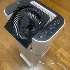 アイリスオーヤマ　サーキュレーター衣類乾燥除湿機の画像