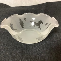 昭和レトロ　小鉢　小物入れ　馬　すりガラス　フリル縁の画像