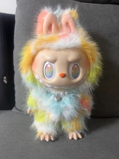 ラブブ　LABUBU 
レインボー
