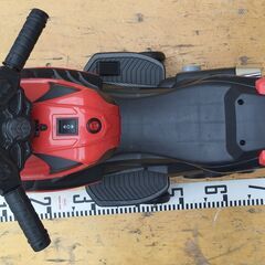 幼児用電動バイク　6V BTT×2　チャージャーの画像