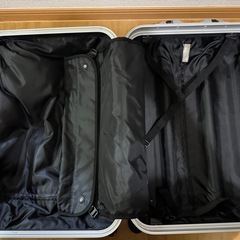 キャリーケースの画像