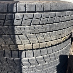 215/70R16 冬タイヤ　スタッドレスの画像