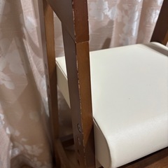 木製ベビーハイチェアの画像