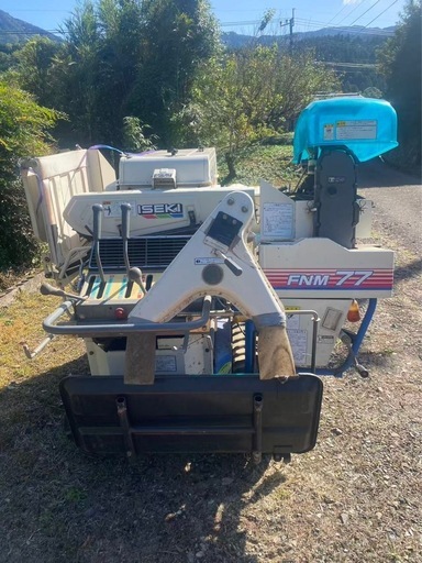 イセキFNM77ケン太　自動脱穀機　中古品069