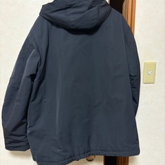 ハイブリッドダウンオーバーサイズパーカ　ユニクロの画像