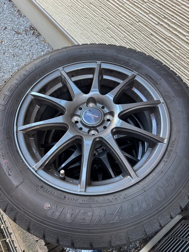 ライズ　　スタッドレスタイヤ　ガソリン車