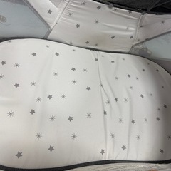 「取引中」持ち運びベビーベッドの画像