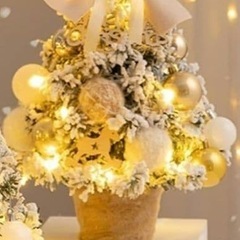 クリスマスツリー 卓上 35cm ミニクリスマスツリー 装飾付き LEDライト付の画像