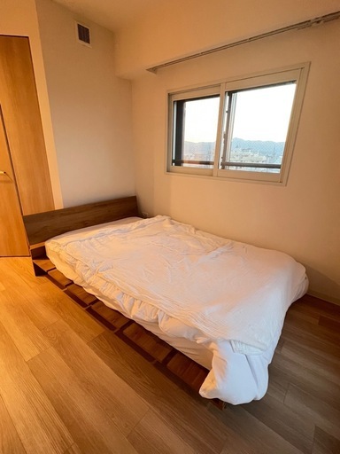 最終価格！【11/13までに引取りできる方】 美品 セミダブル ベッドフレーム LOWYA マットレス付き 幅140