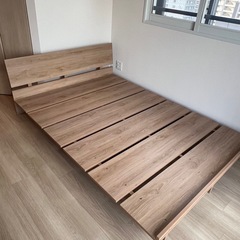 【11/13までに引取りできる方】 最終価格　美品 セミダブル ベッドフレーム LOWYA マットレス付き 幅140の画像