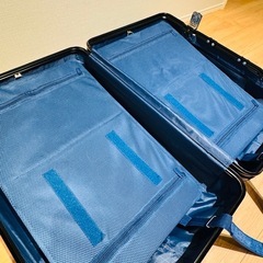 【定価3万円】アルミ ブラック スーツケース　キャリーバッグの画像