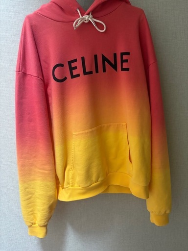 セリーヌ　ロゴパーカー