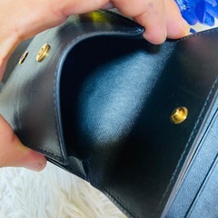 現行品✨本革✨BALENCIAGA✨バレンシアガ✨財布✨レザー✨ブラック✨ロゴの画像