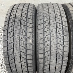 215/70/16冬DM-V3の画像