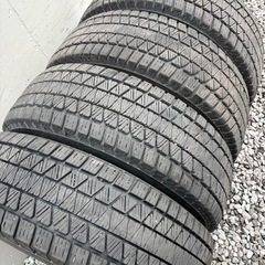 215/70/16冬DM-V3の画像