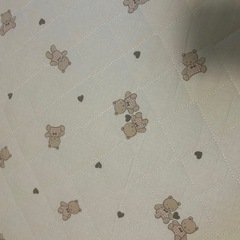 ベビー布団 70×120cm(2枚あります。1枚500円、2枚で800円)の画像
