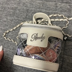 ﾚﾃﾞｨﾊﾞﾆﾃｨ+化粧品の画像