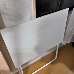 折りたたみ机・椅子セットの画像