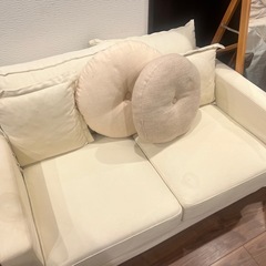 LOWYA（ロウヤ）2人掛けソファ クリームベージュの画像