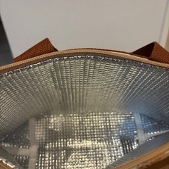 ピーターラビットミニトート＆保温保冷ポーチ日比谷花壇コラボ　2点セットの画像