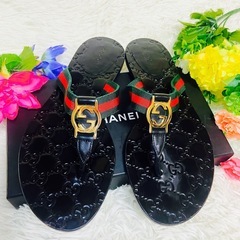 本革✨GUCCI✨グッチ✨サンダル✨インターロッキングG✨シェリーライン✨レザーの画像