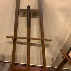 木製イーゼルスタンド2点セットの画像