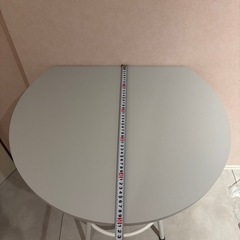 ラウンドテーブルの画像