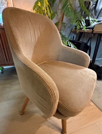 ダイニングチェアにオススメ　unico pllvoチェア