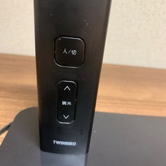 美品/動作良好】LEDデスクライト (TWINBIRD LE-H616型) の画像