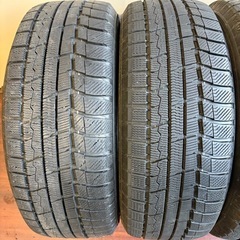 215/60/16冬トーヨーの画像