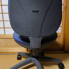 オフィスチェアの画像