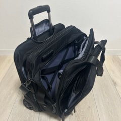 キャスター付き　ビジネスバッグの画像